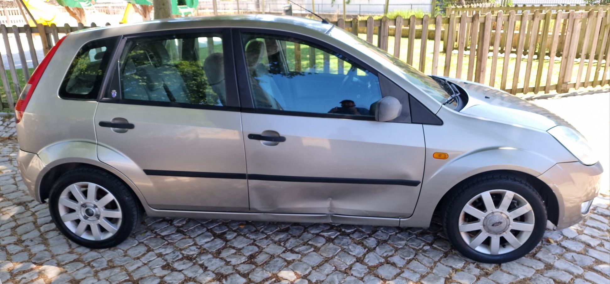 Ford Fiesta Ghia 1.25