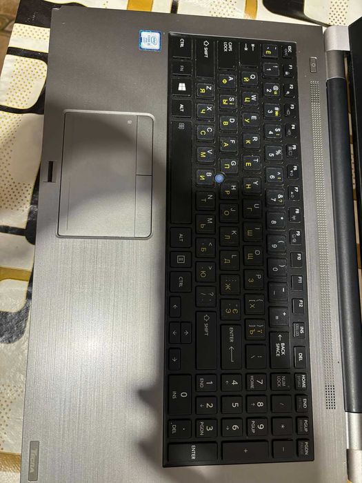 Ноутбук TOSHIBA Tecra