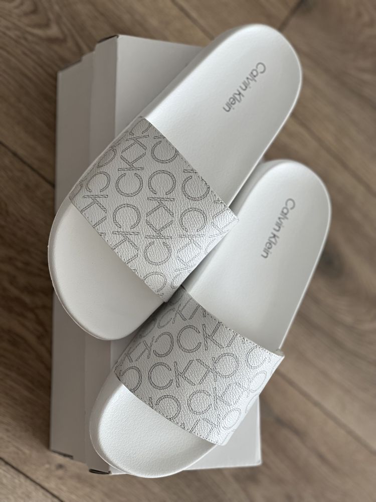 Шльопанці Calvin Klein жіночі 9M
