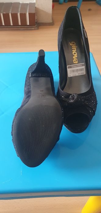 Sapatos pretos ginova
