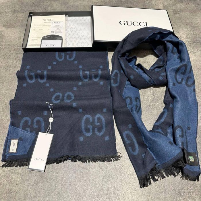 Шарфи Louis Vuitton,Guci,Moncle r