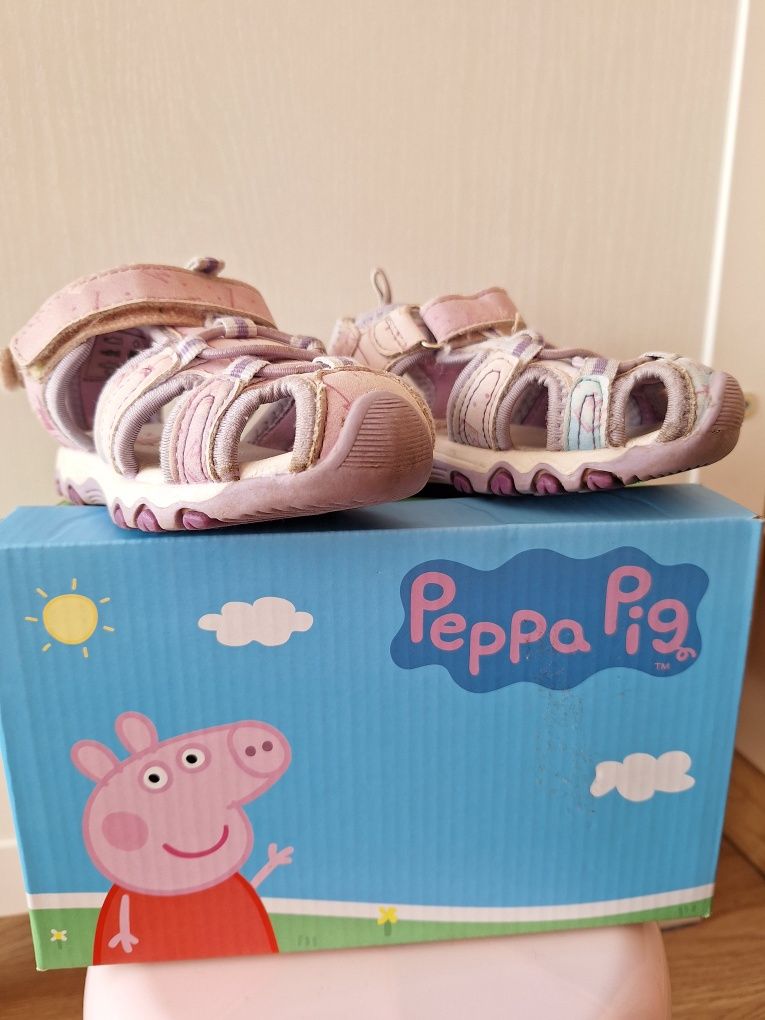 Sandałki CCC Peppa Pig r. 23