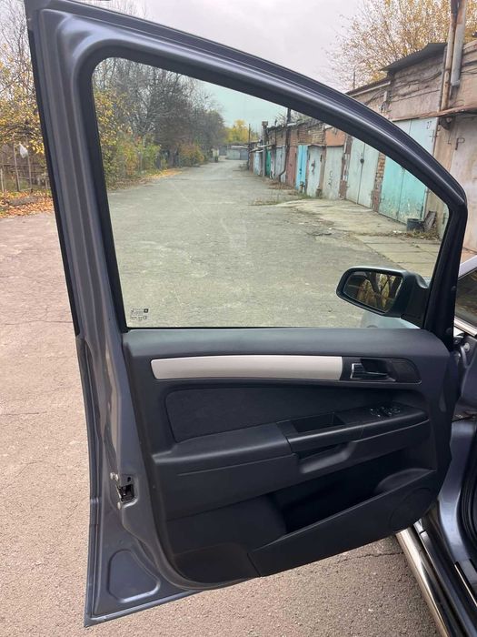 Opel  Zafira B 2008 р