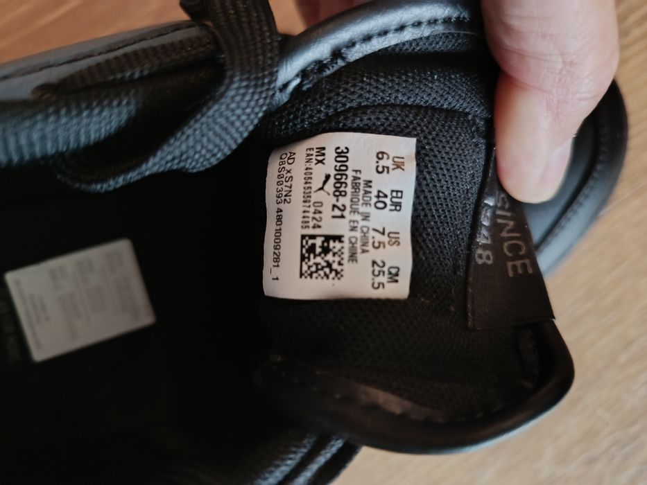 Buty Puma Shuffle r. 40 czarne NOWE