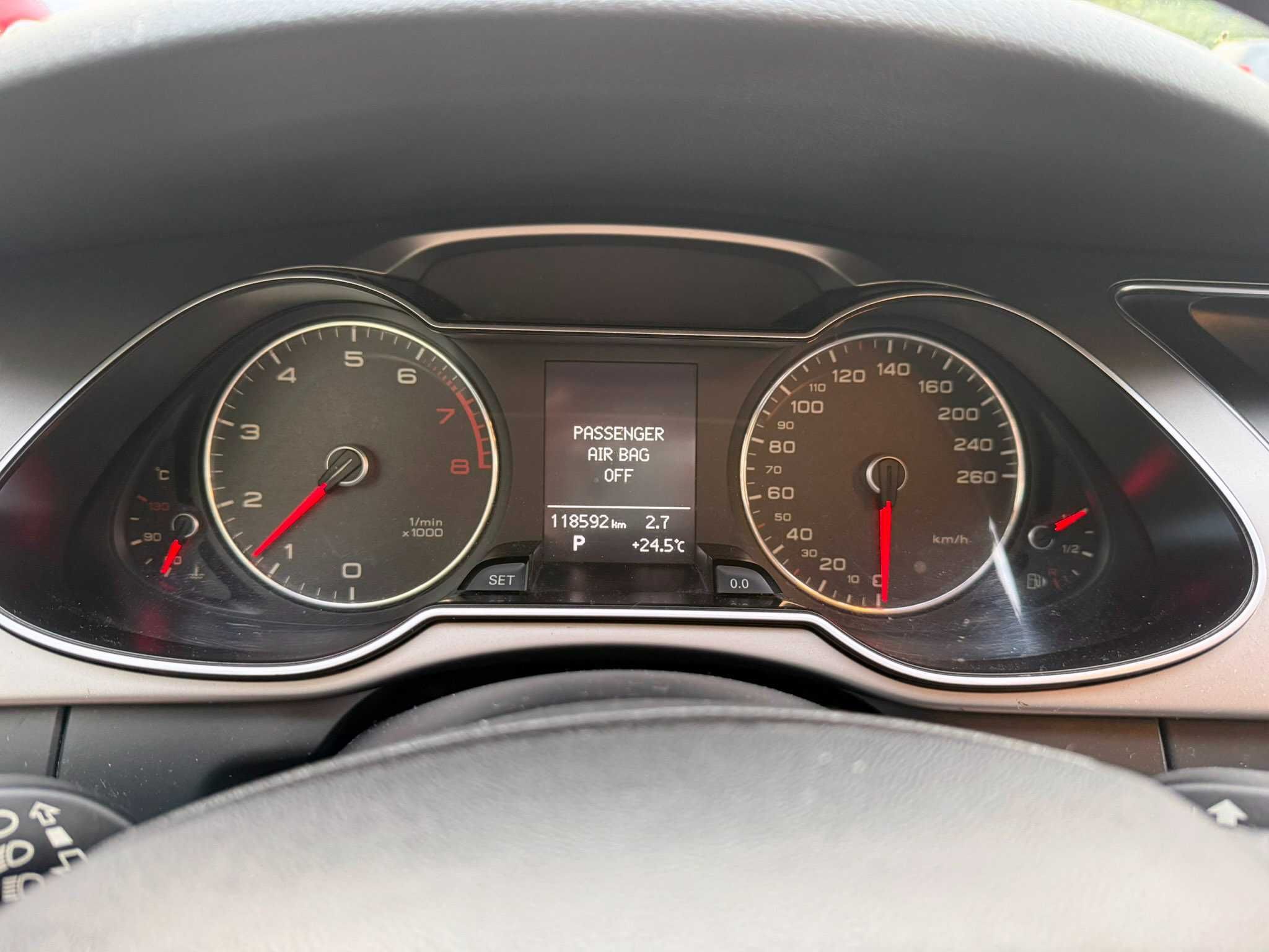 AUDI A4 B8 2013r. 2.0TFSI 211 km