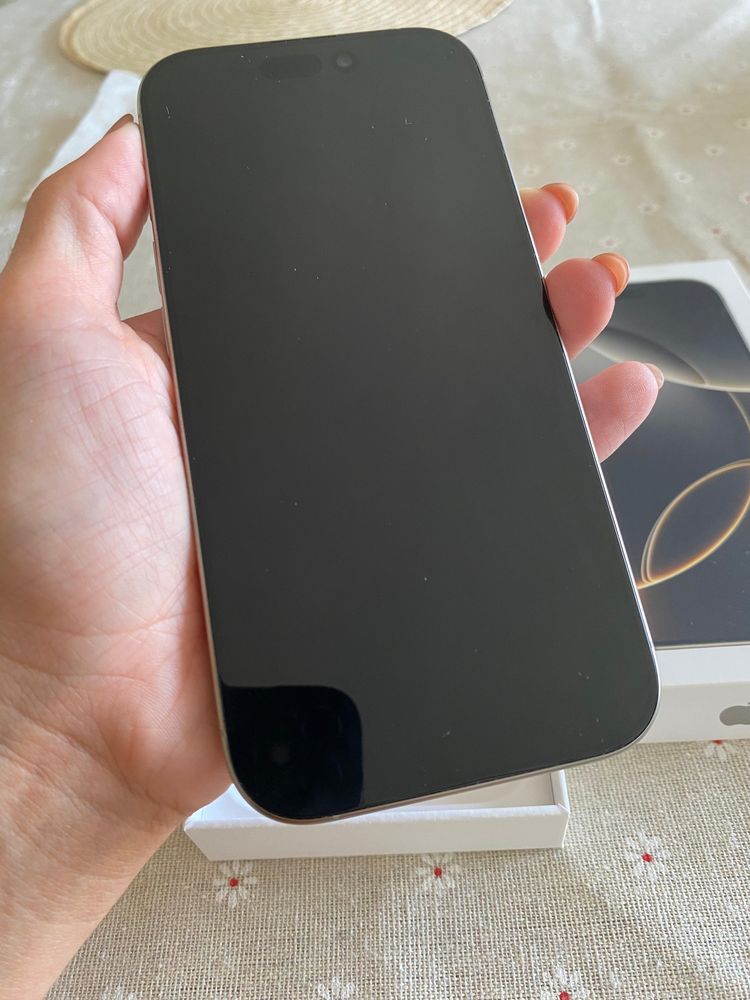 Iphone 16 Pro 128GB - Garantia - Titânio - OFERTA DE CAPAS E PELÍCULA