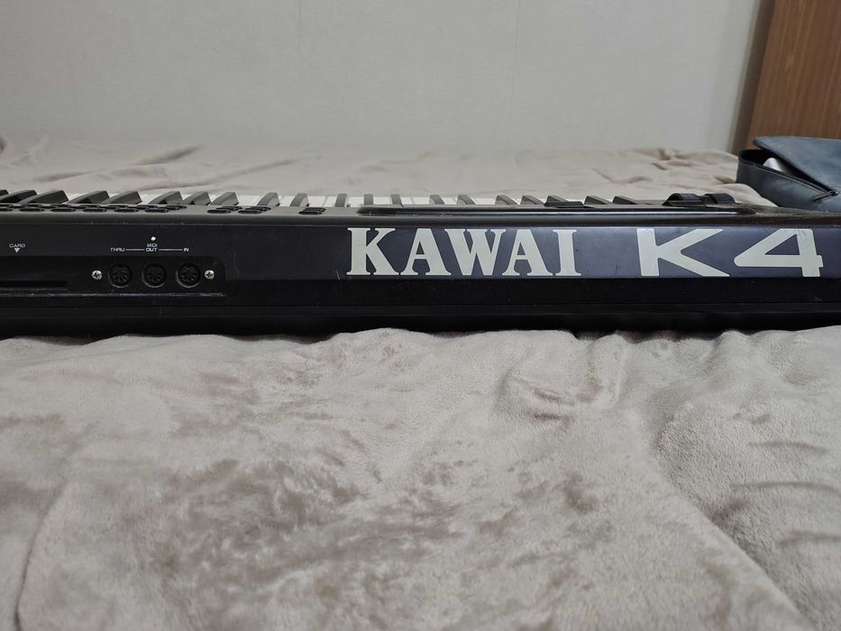 Вінтажний синтезатор Kawai K4 1989 (made in Japan)