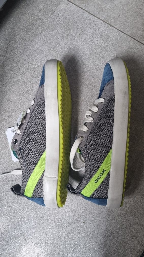 Buty  34, geox, chłopięce za 50 % cenyButy szkolne 34, geox, ch