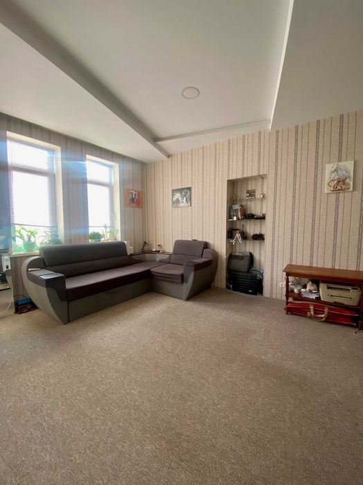 Продаж 2 кімнатної сталінки, Металургів(проспект Соборний) 213-088-582