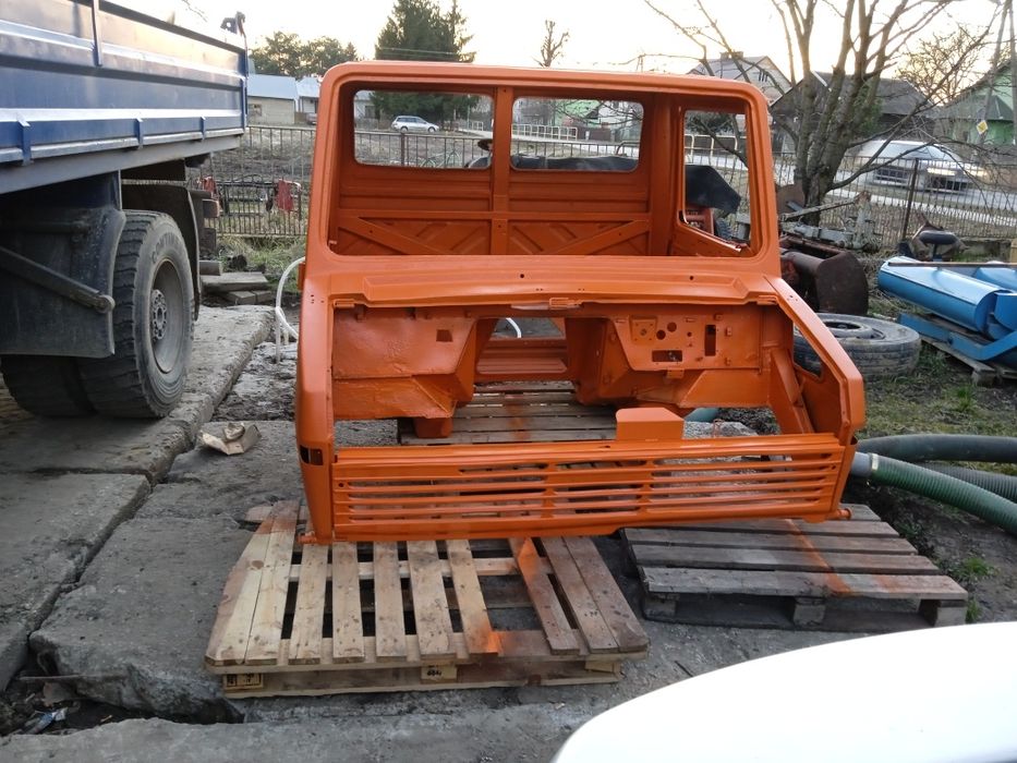 Mercedes Unimog 424 U 1200 kabina