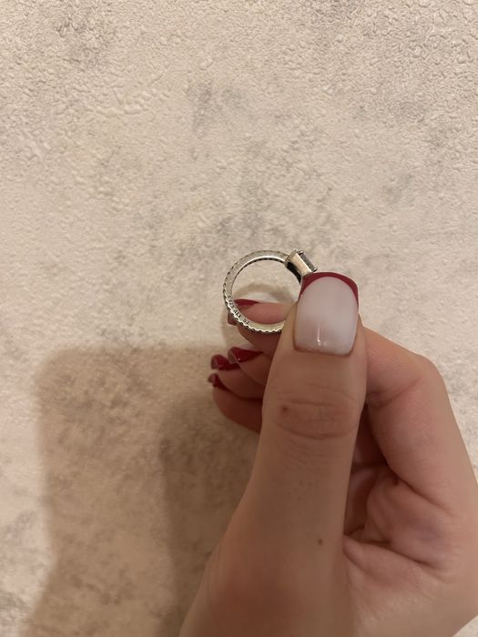 Продам каблучку Пандора