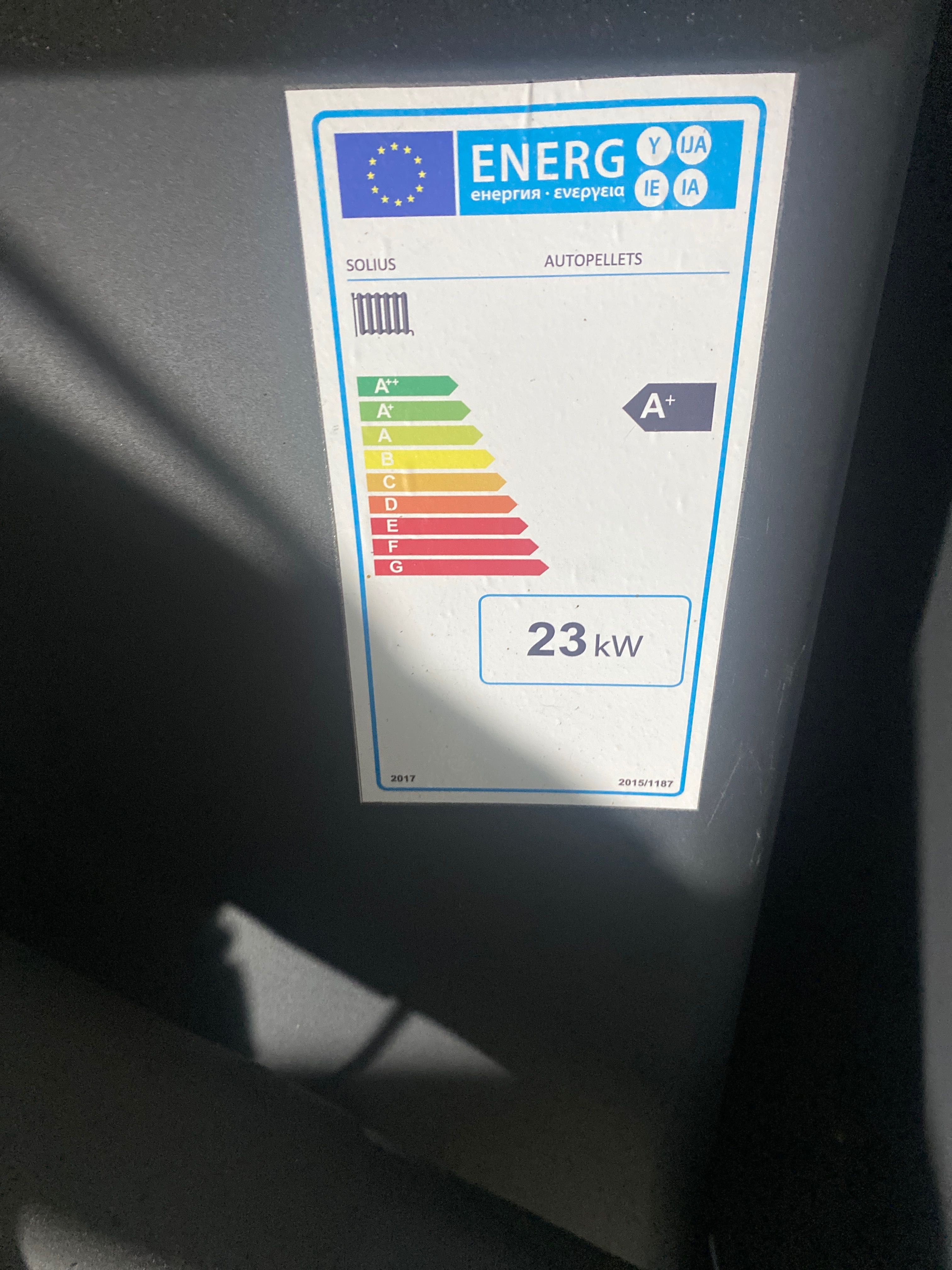 Máquina pellets Solius - AUTOPELLETS LCD 25KW c/ SILO 300L