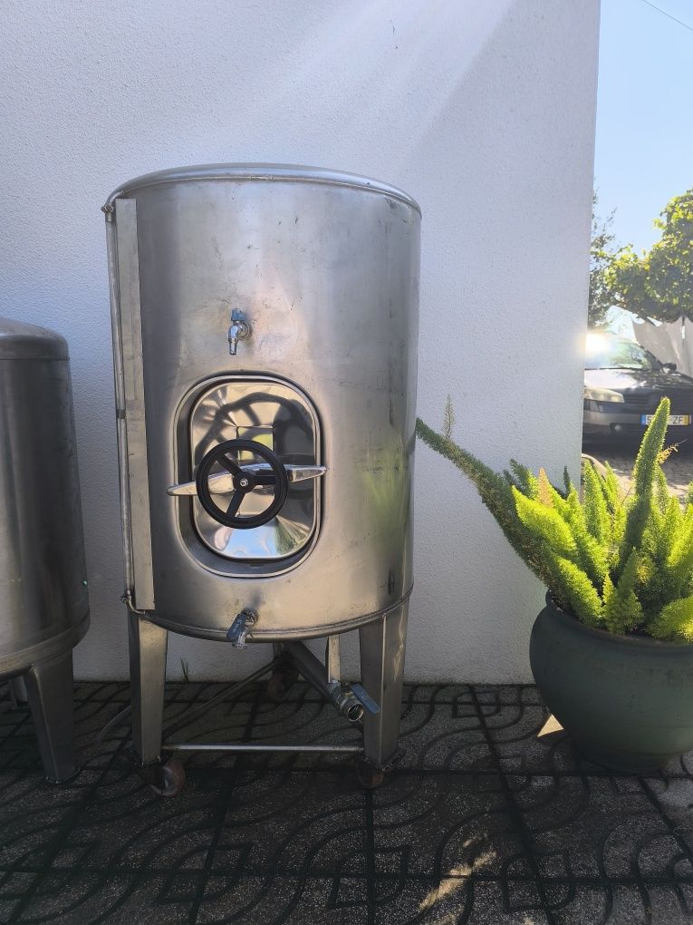 Cuba inox com rodas - 250 litros