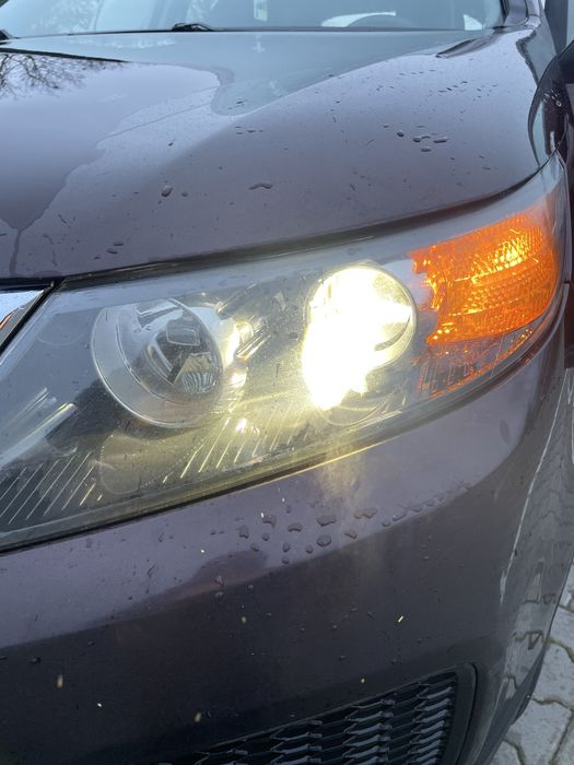 Kia Sorento 2011 рік • Бензин 2.4