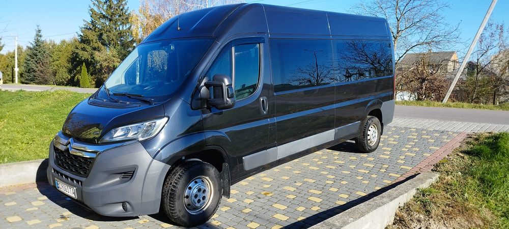 Продам пасажирського буса  Цитроєн джампер ,мотор 3.0 .  9  місць