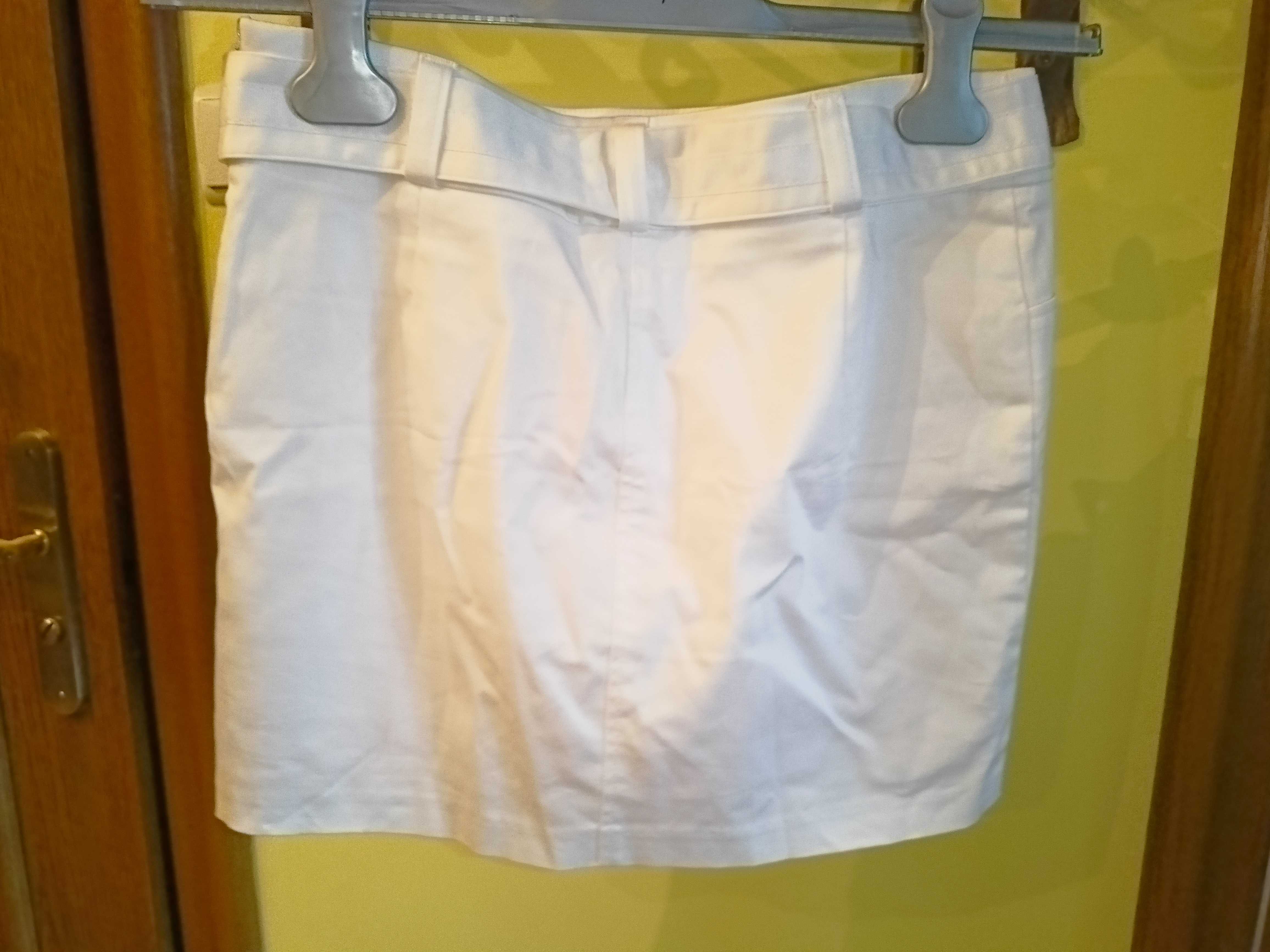 Spódnica biała krótka