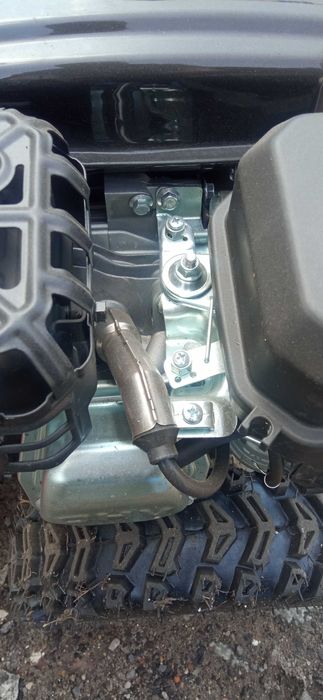 odśnieżarka spalinowa HECHT 9555