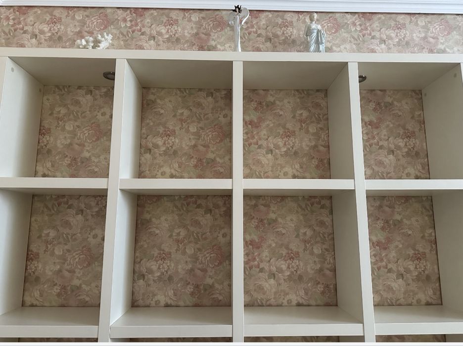 Стелаж на 12 комірок з підсвіткою