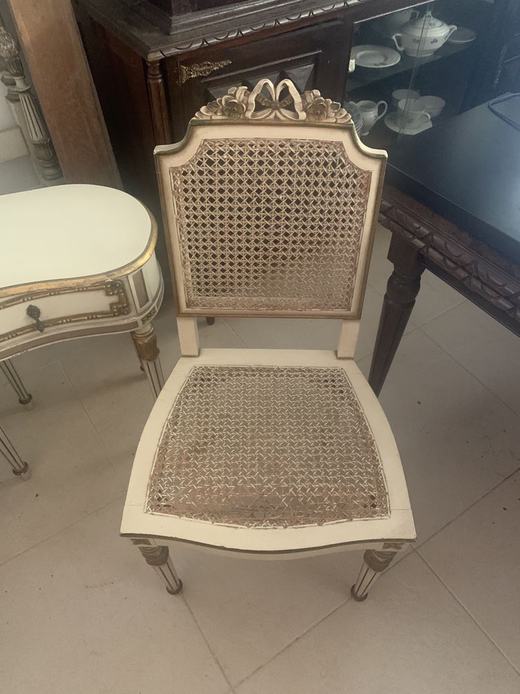 Mobilia quarto solteiro antigo