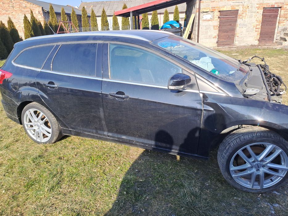 Focus MK3 Kombi Klapa Zderzak Drzwi Tył Przód Lewe Prawe kolor F8 WaWa