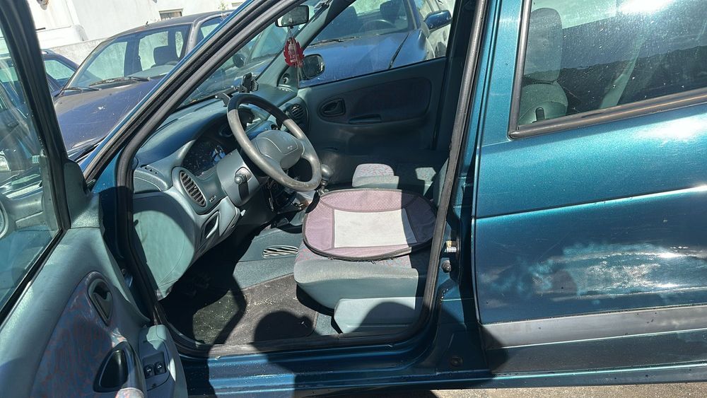 Renault MEGANE 98