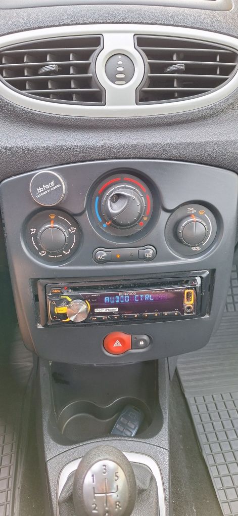 Renault Clio 1.2 benzyna klima 5 drzwi 12 rok