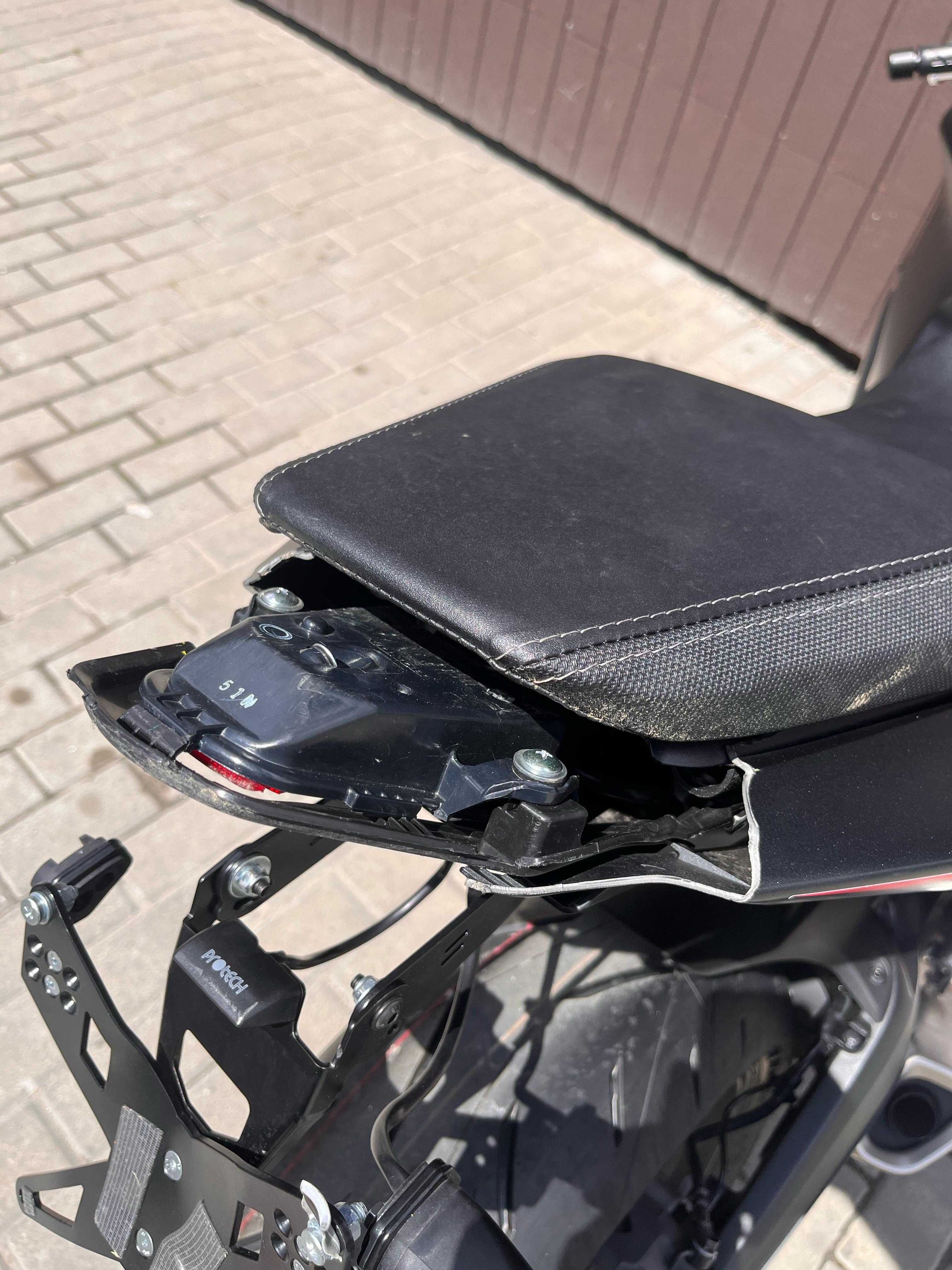 Honda CBR 650R E-Clutch • 2025 • NOWA • 2 km przebiegu