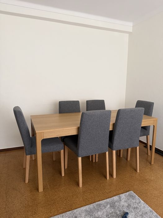 Conjunto Mesa + 6 Cadeiras
