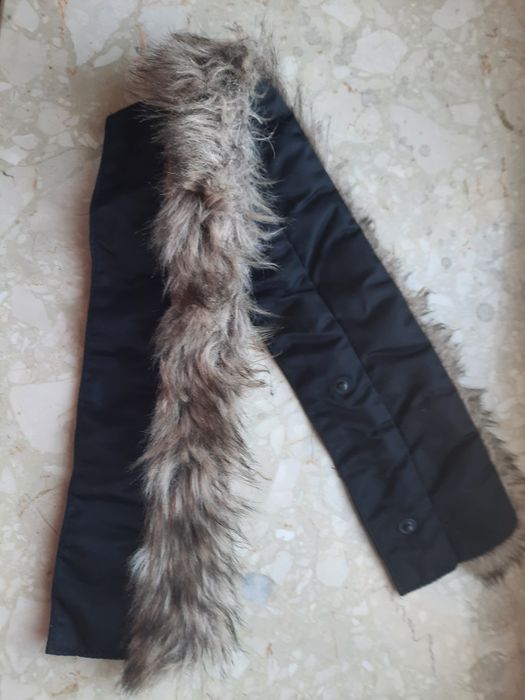 Futrzany kołnierz od kurtki z napami
