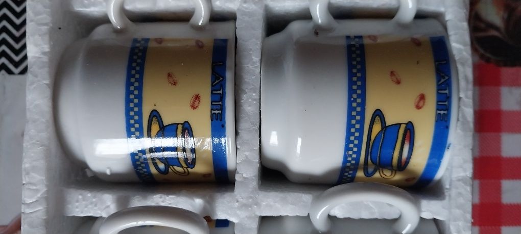 Продаю кофейный сервиз новый