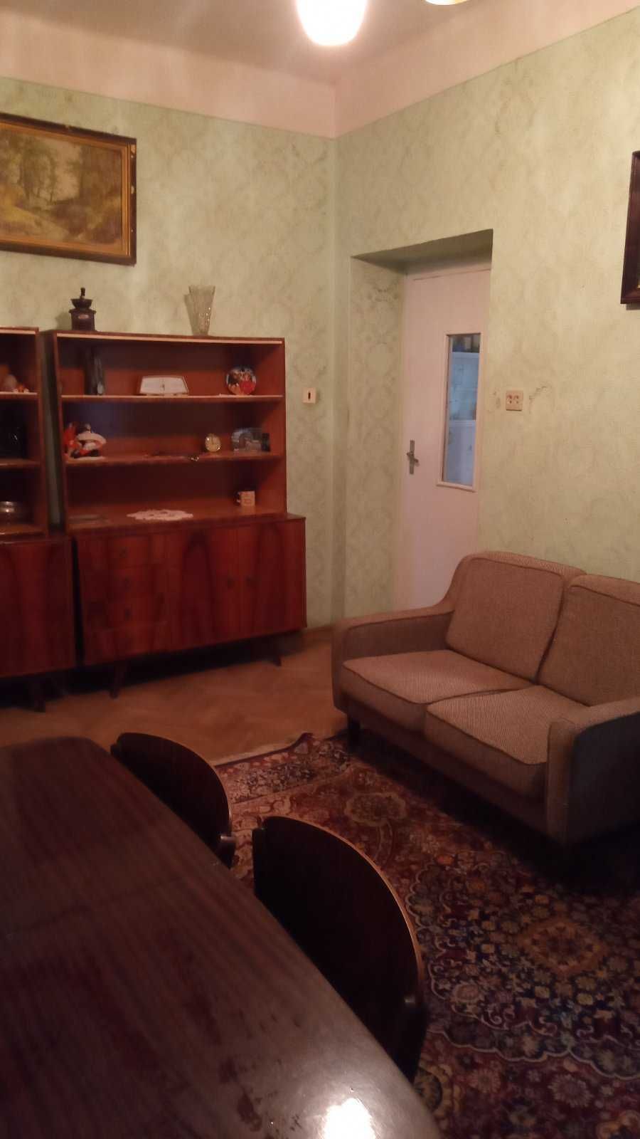 2-ох кімнатний напівособняк, квартира в безпечному м. Ужгород