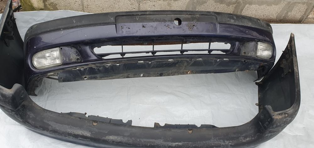 Бампер  рено лагуна 1..універсал