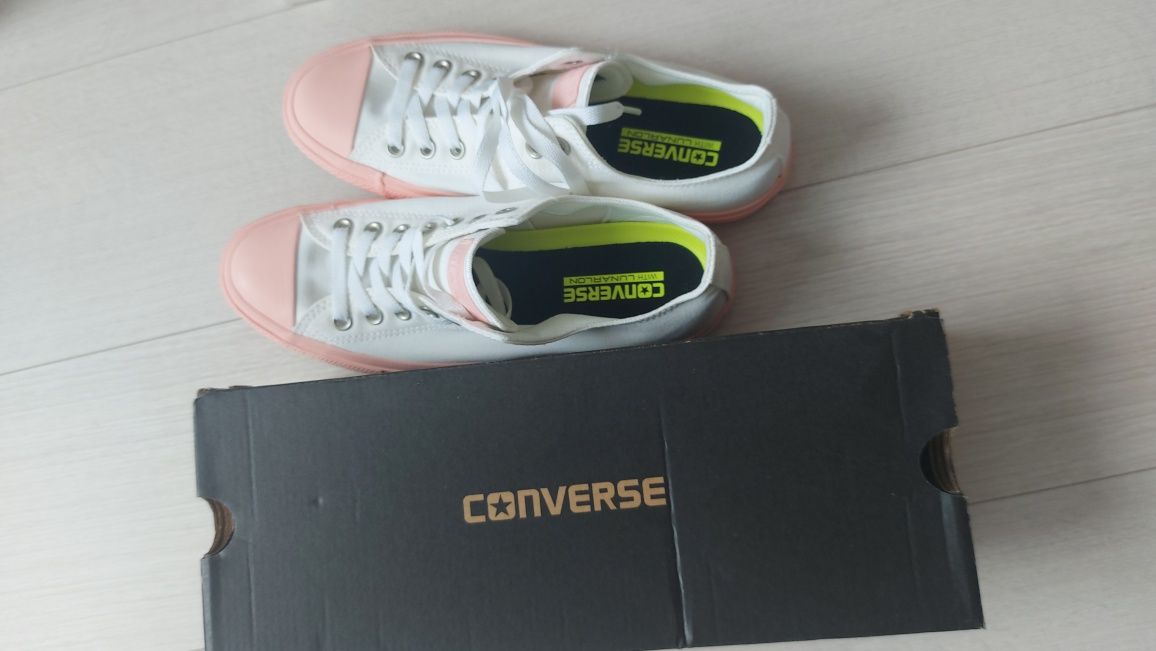 Trampki snickers converse rozm.42