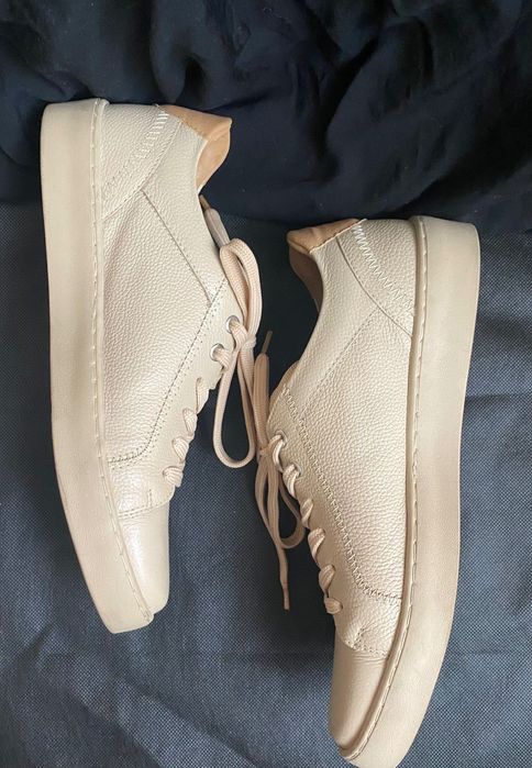 Skórzane beżowe Sneakersy Lasocki CCC