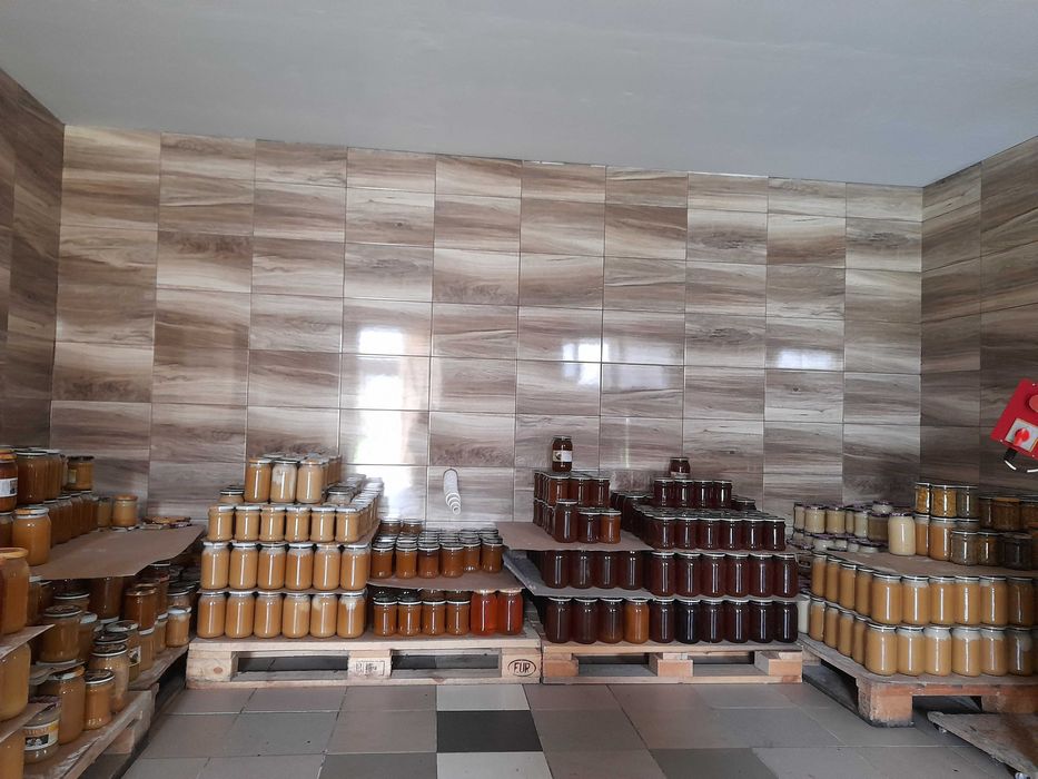 Miód rzepakowy 100 % naturalny 2025 r.