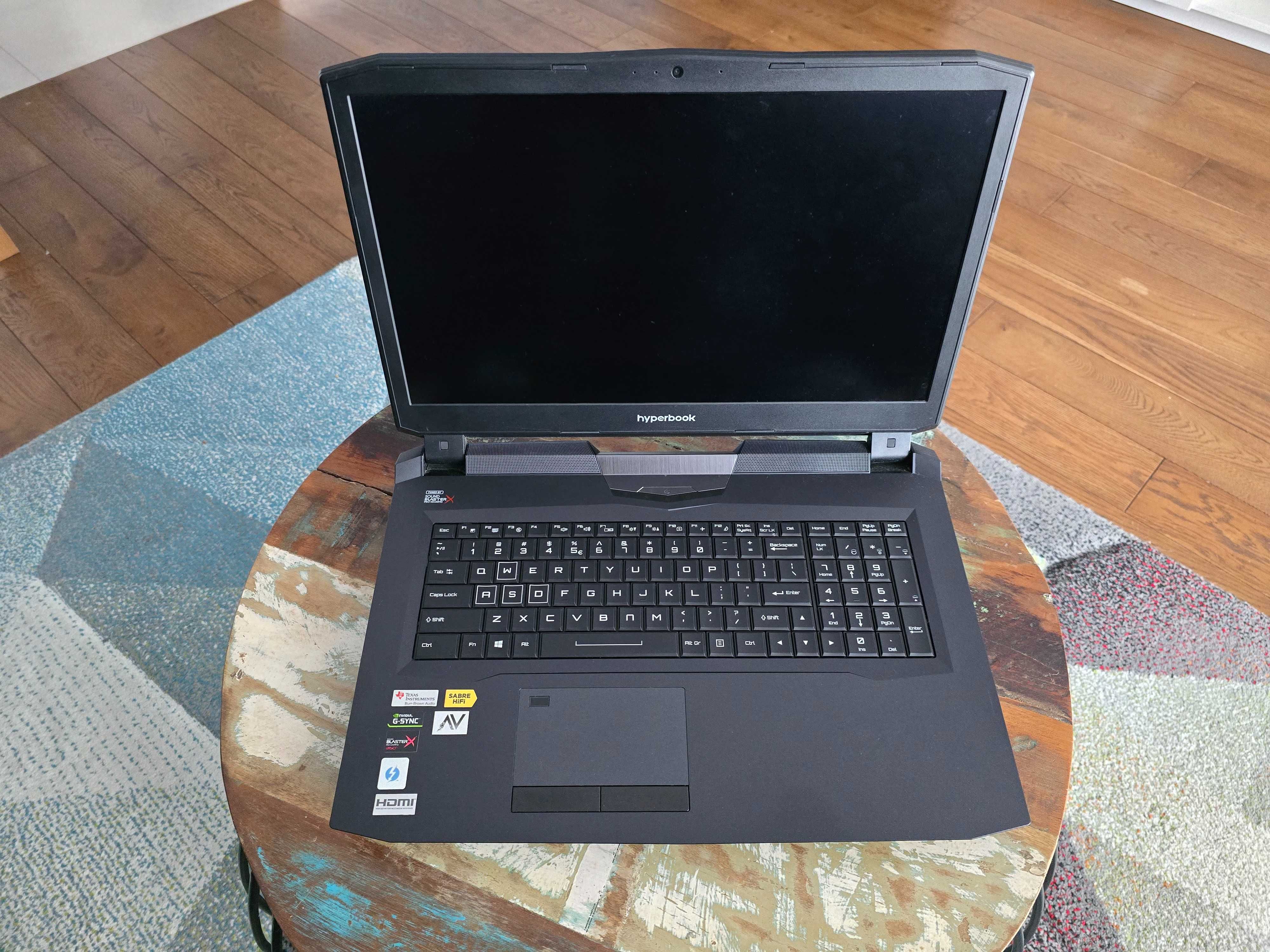 Laptop HYPERBOOK X77VR3, 8700k, GTX 1070, 32 GB RAM, Windows 10 Pro