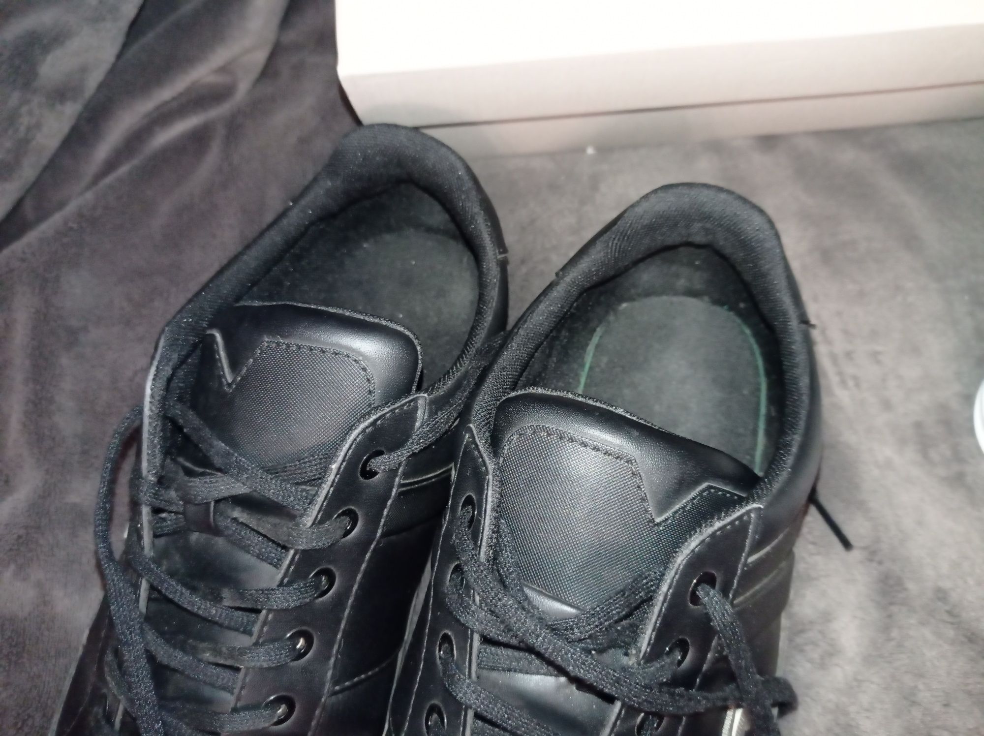 Buty Lacoste Chaymon rozmiar 45 czarne j nowe skóra skórzane męskie 30