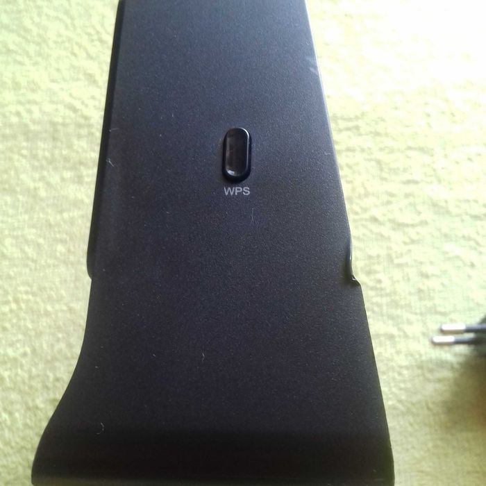 Роутер D-Link DIR-615 + блок питания 12В, на запчасти.