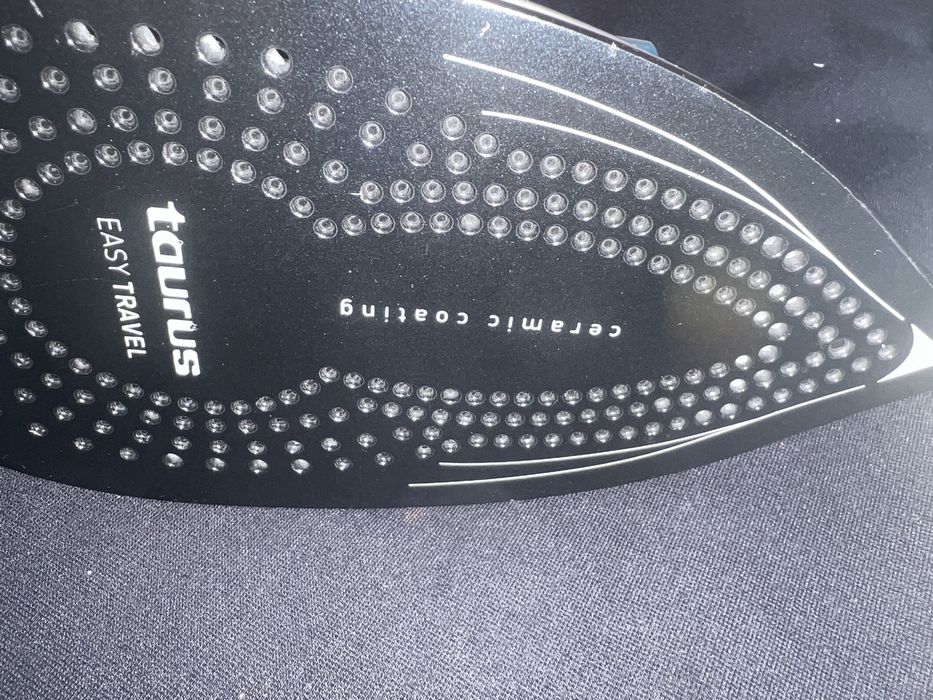 Ferro de engomar de viagem