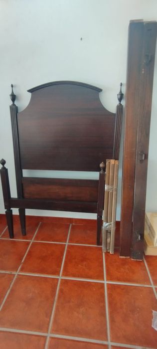 Cama solteiro D. Maria