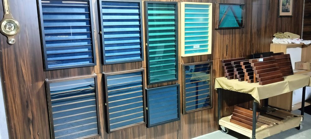 Gablota ekspozytor na coin medale