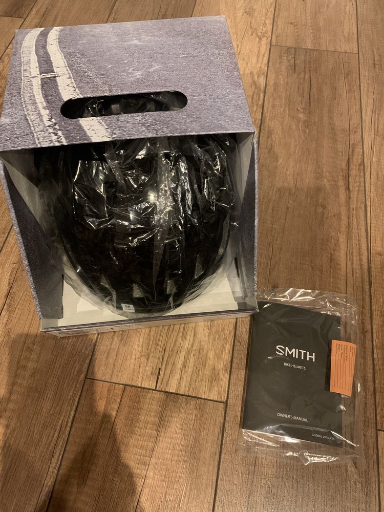 Czarny kask rowerowy SMITH Signal Mips 55-59