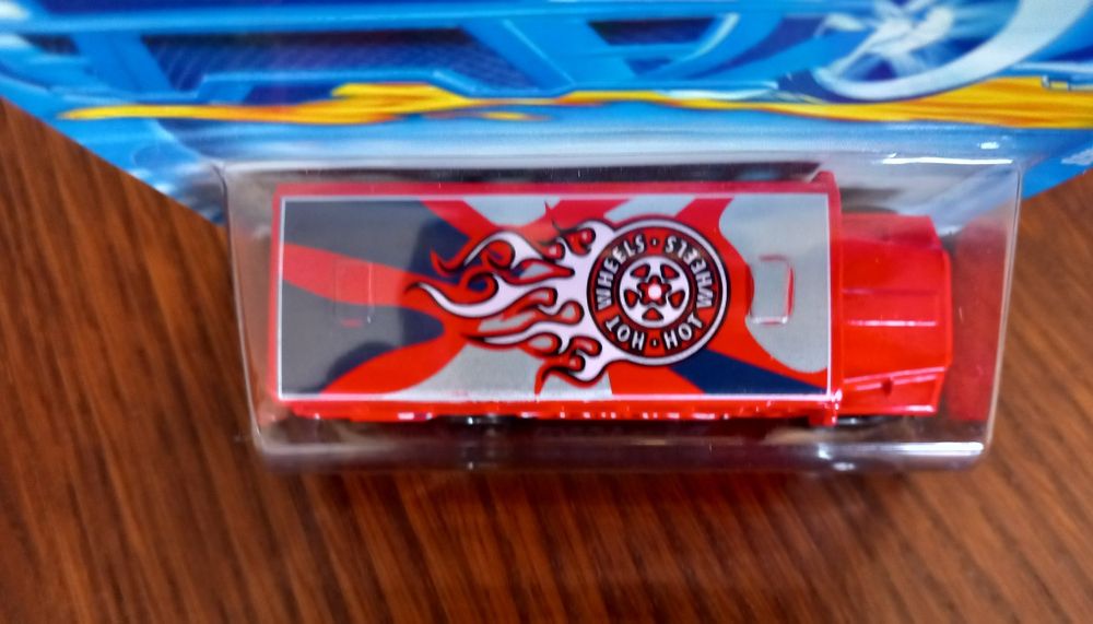 Bus Hot Whells Novo