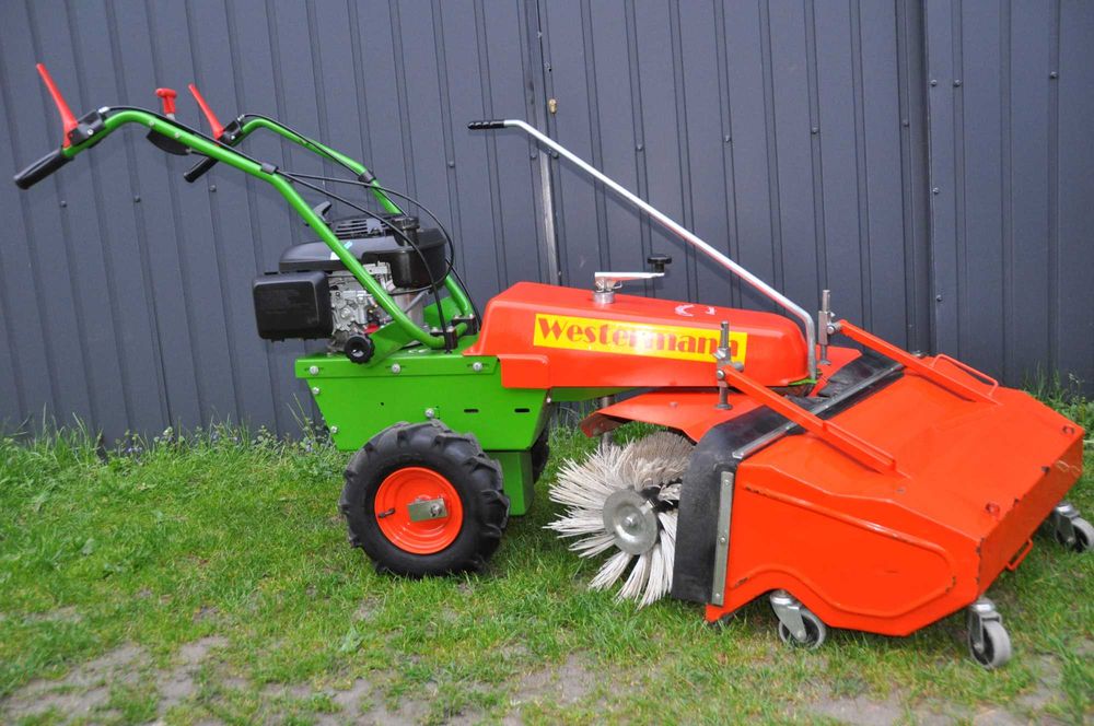 Zamiatarka Agria HonGCV135  Karcher Kersten KranzleW STANIE IDEALNYM /