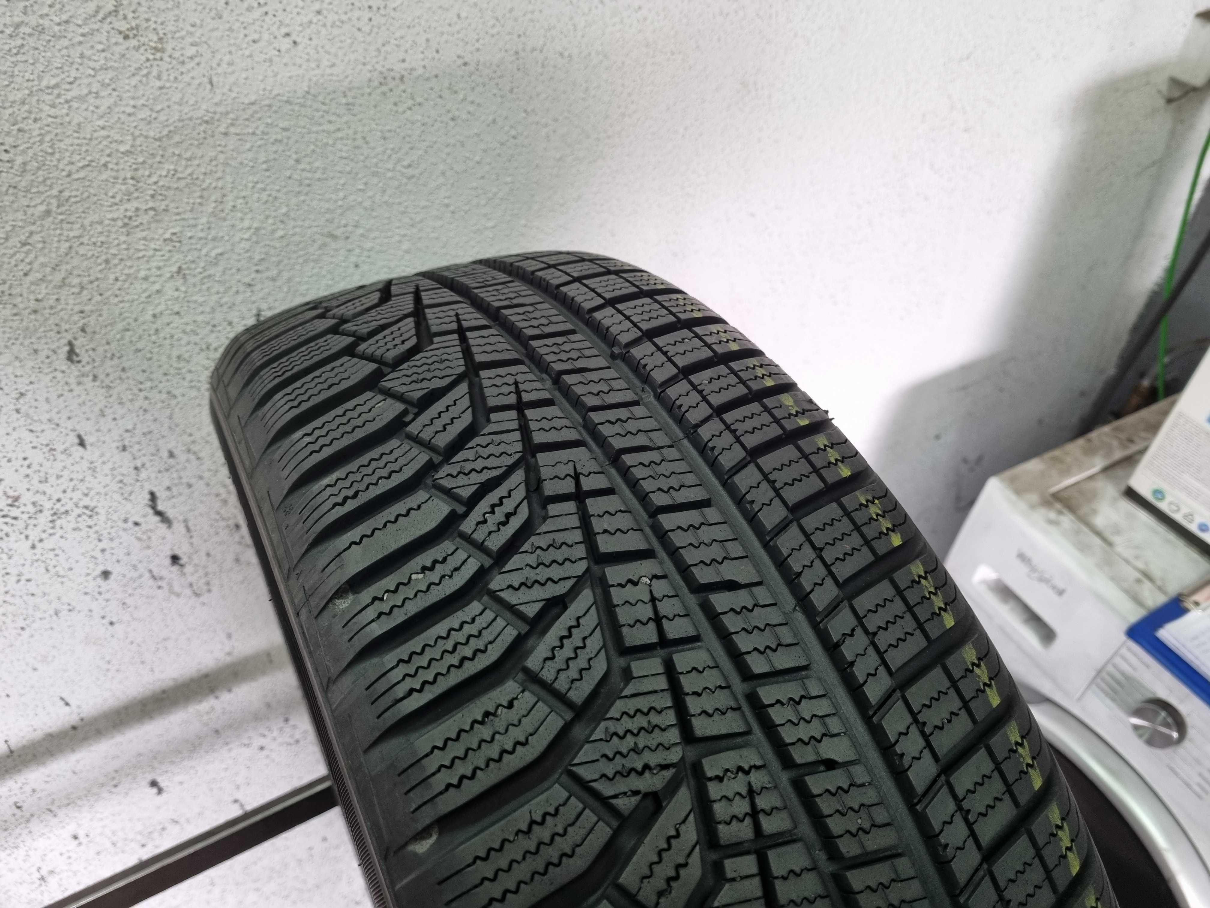 205/55/17 95V Hankook Winter Icept evo 2 D.4020