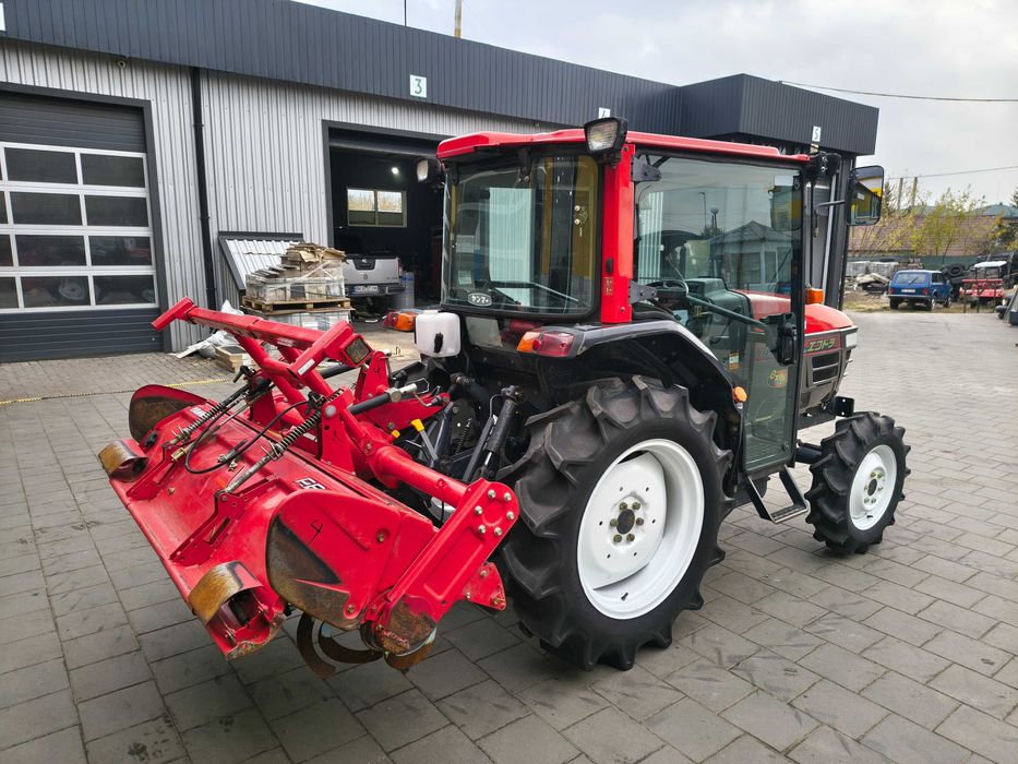 Японський мінітрактор Yanmar Us 328