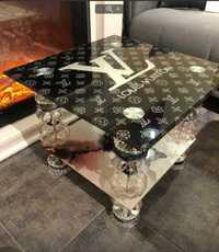 Шикарный  журнальный столик Louis Vuitton очень удобный и изящный