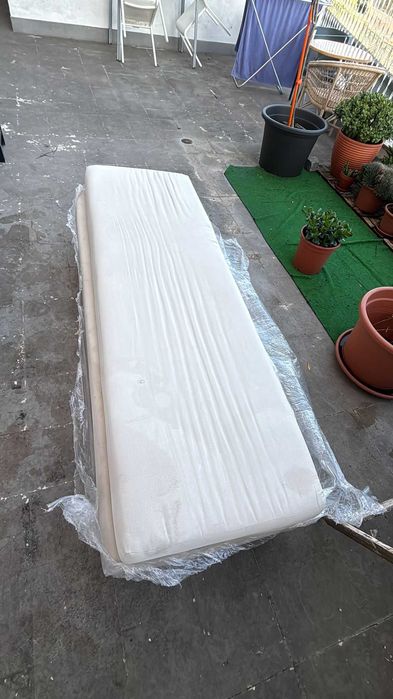 Sofa cama usado em bom estado mas com manchas