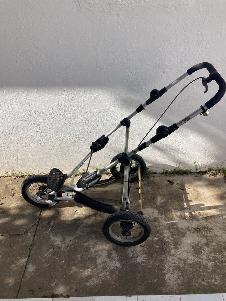 Quinny Freestyle 3 XL (com 2 chassis)