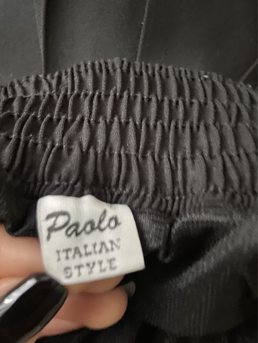 Чорна плісіповага спідниця